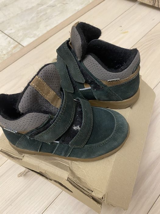 Ботинка на весну и осень