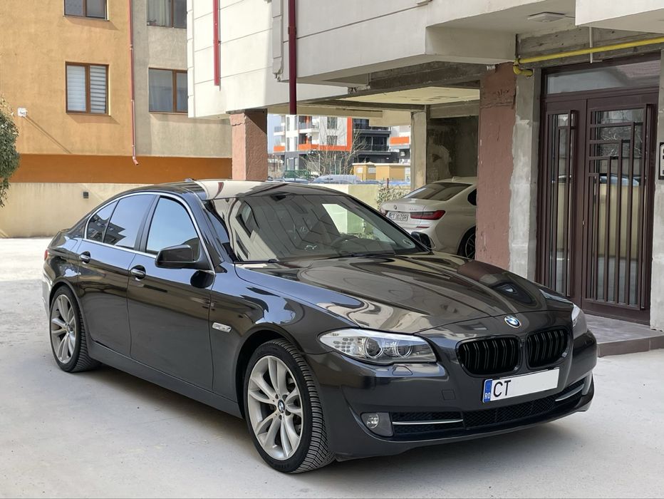BMW Seria 5 F10 { 520d } Variante Auto