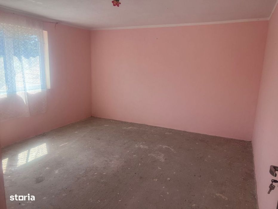 Casa 300 mp,afacere (camin batrani, pensiune), zona Breasta