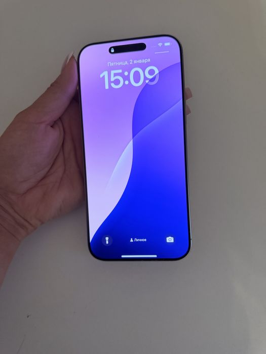 Продам iPhone 16 pro max с гарантией