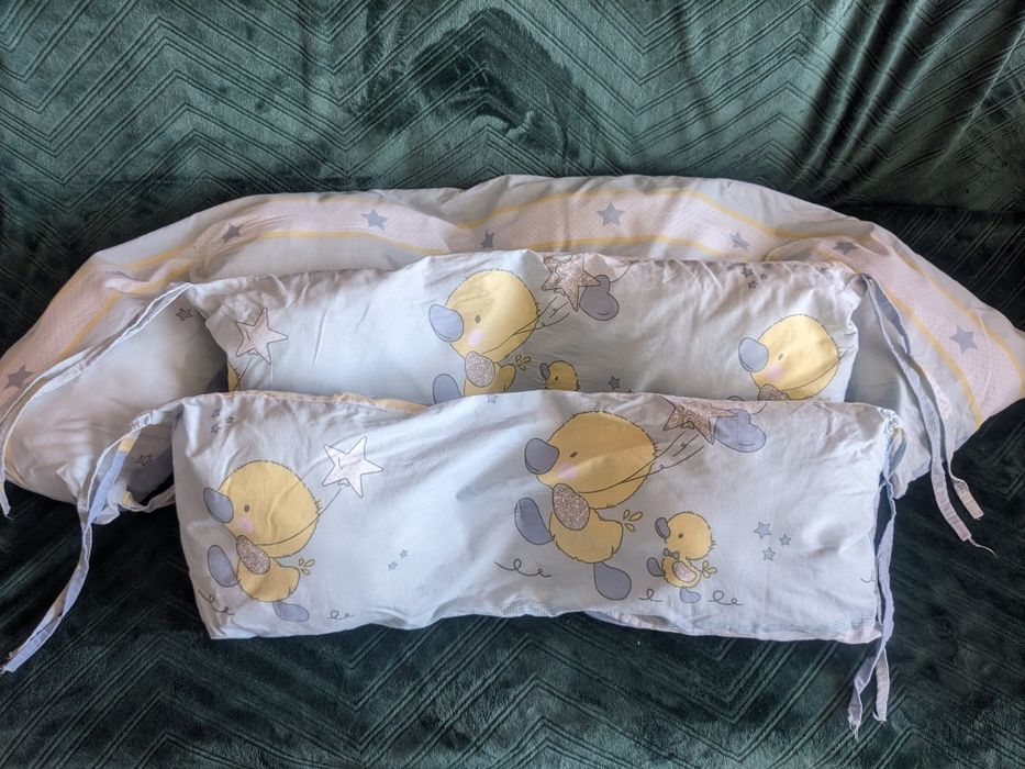 Обиколник за бебешко креватче