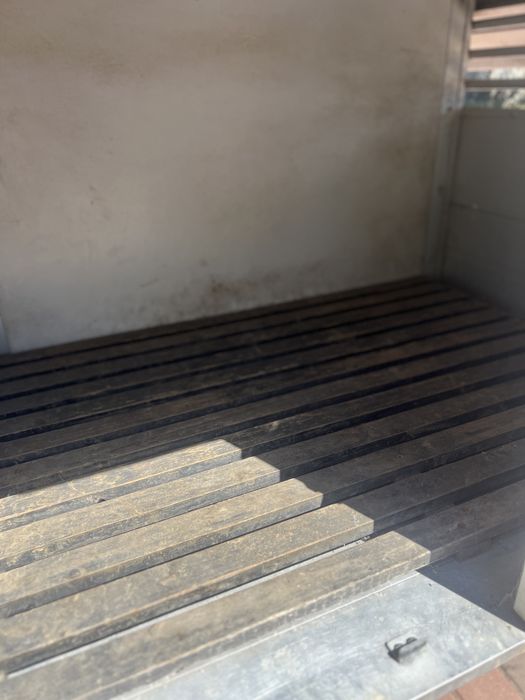 Remorca inchisa de vanzare