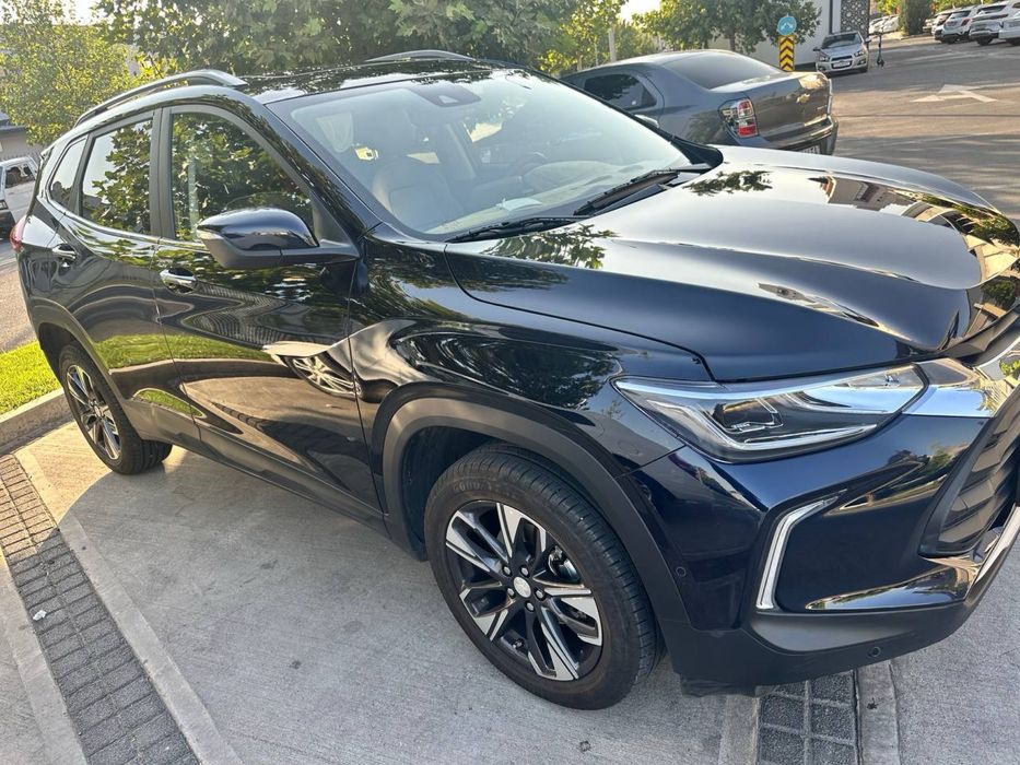 Tracker Premier сотилади