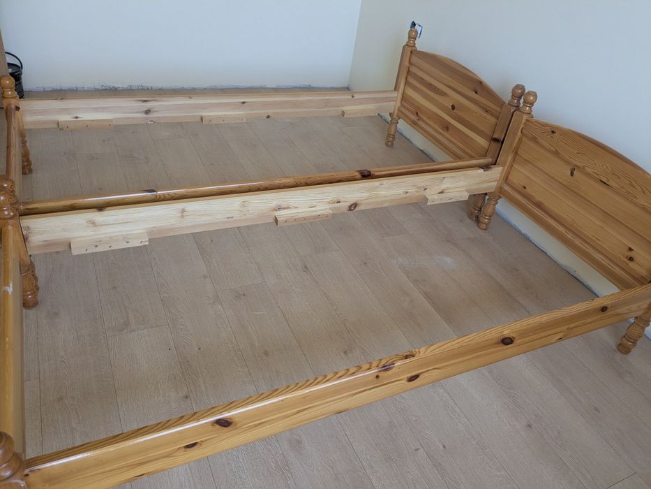 Чамови легла с матрак