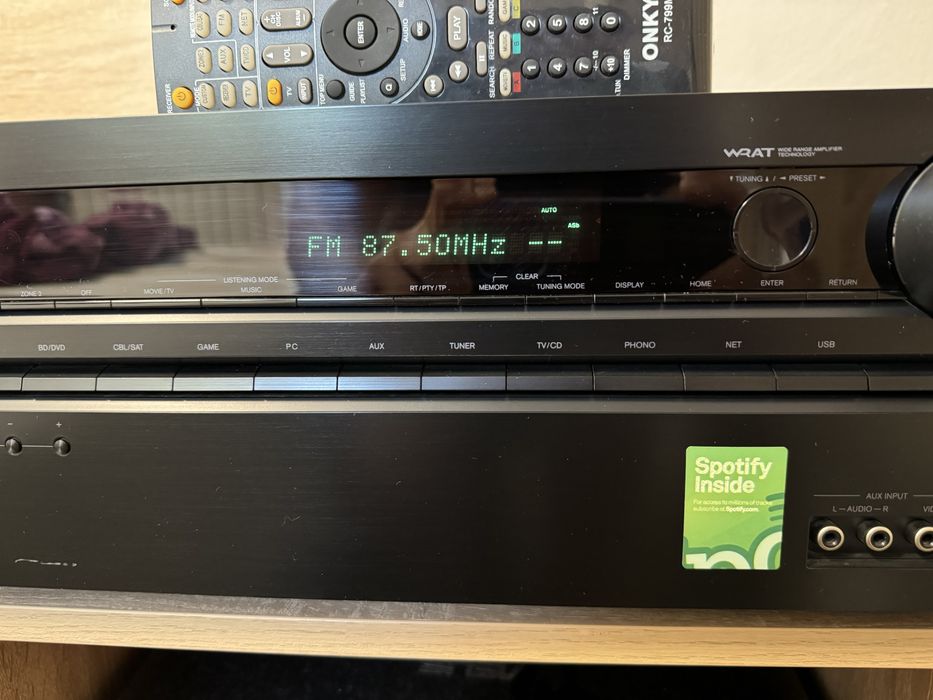 Като нов Onkyo TX-NR626 Bluetooth Wi-Fi