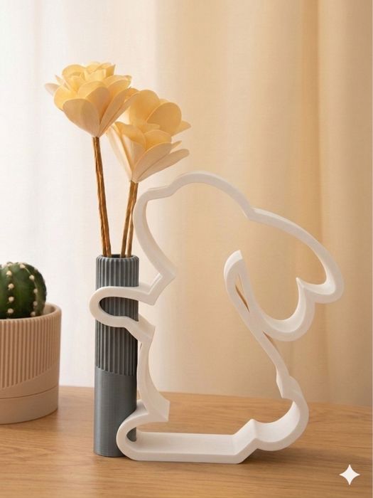 Vază decorativă modernă, cadoul perfect de Paști