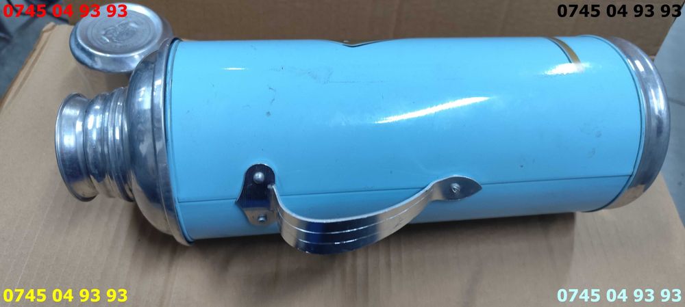 termos albastru 2L sticla sparta are dop si capac