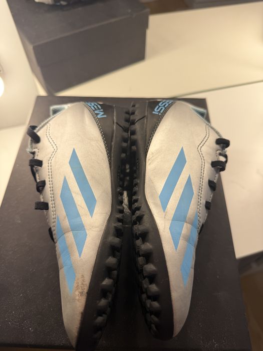 Детски футболни обувки Adidas Messi