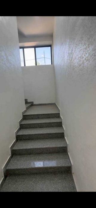 Tijorat uchun ijara binosi