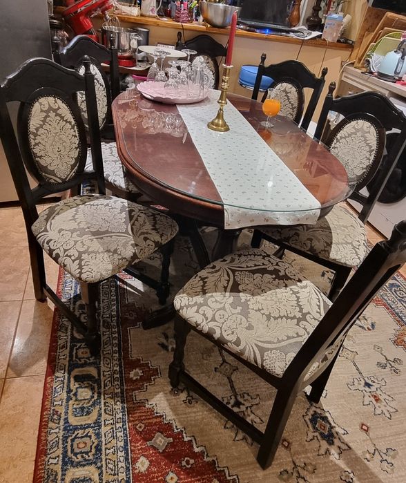 Vând set de 6 scaune din lemn masiv Timișoara