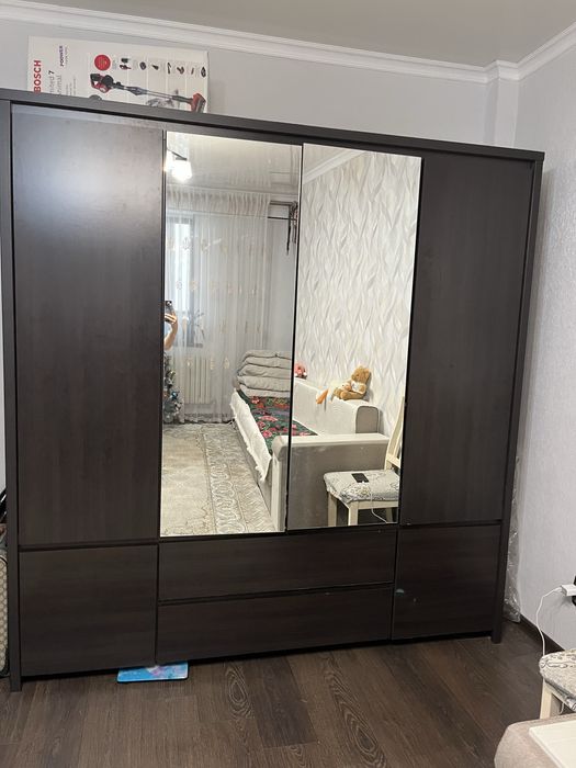 Продам шифонер в отличном состоянии