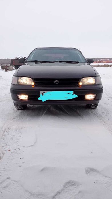 Тоyota Carina E c зап. частями