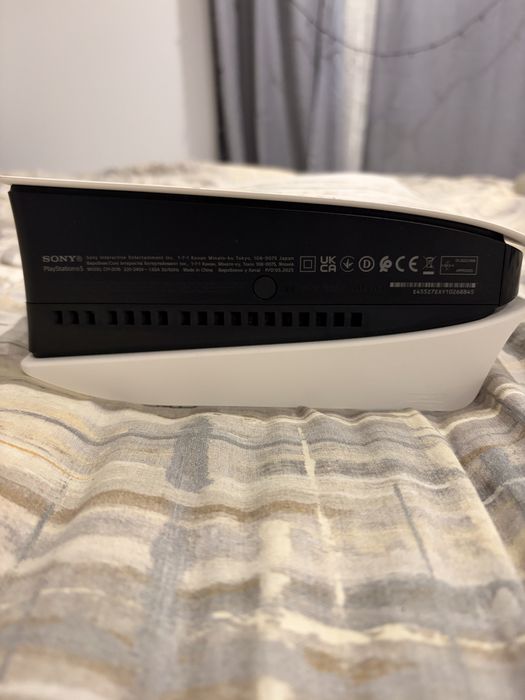 Плейстейшън 5 чисто нов