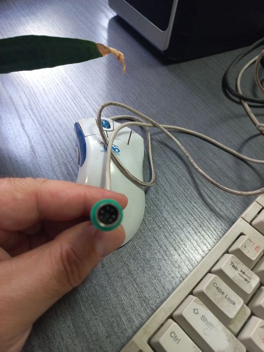 Запчасти для компьютеров и тд