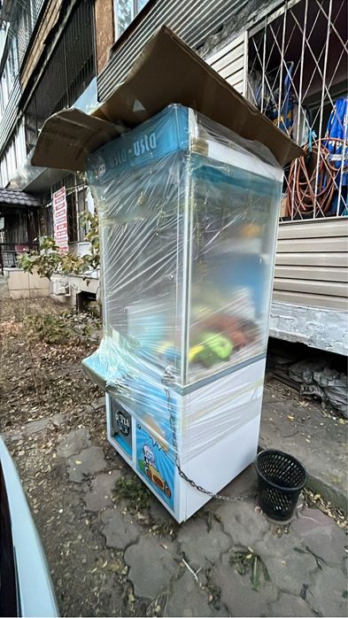 Продам аппарат с игрушками