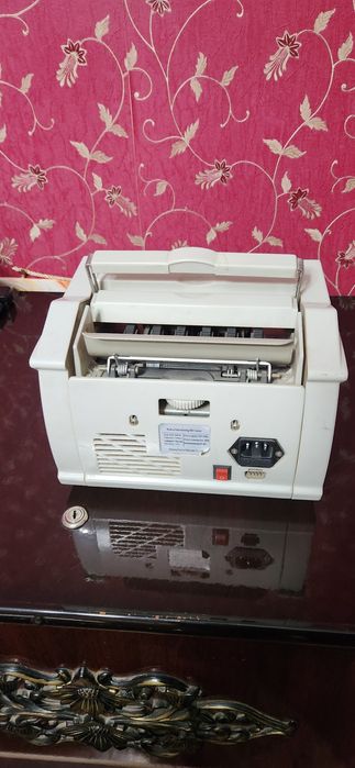 Счётная машынка для денег