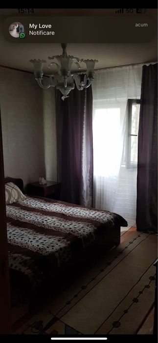 Vand apartament 3 camere..