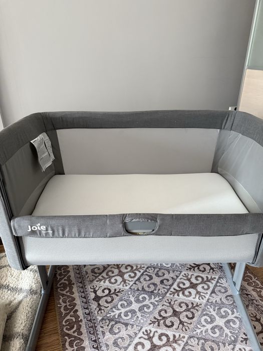 Приставная кроватка Joie Roomie