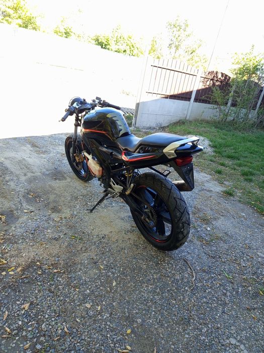 vand motocicleta yamaha tzr 50