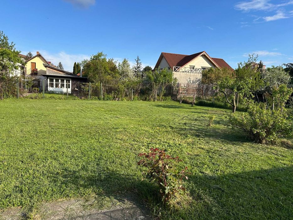 Inchiriez casa 2 camere singur in curte - teren 900 mp - Sibiu - str. Nicolae Iorga
