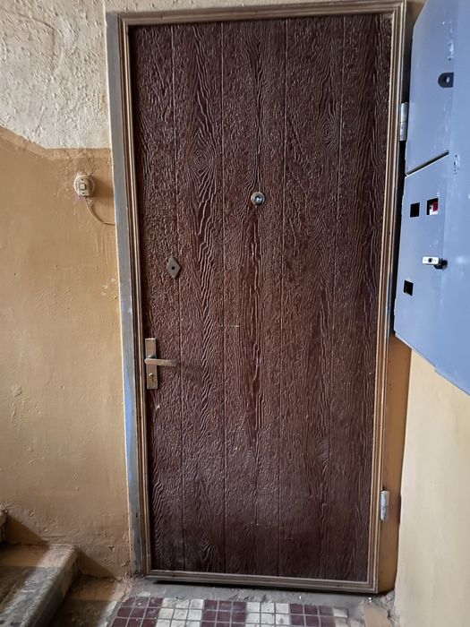 Металлическая входная дверь