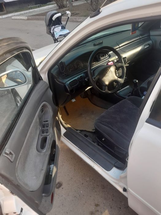 На ходу машина сел поехал