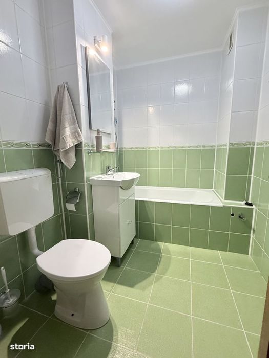 Vand 3 cam Tudor confort 1 [etaj 2]