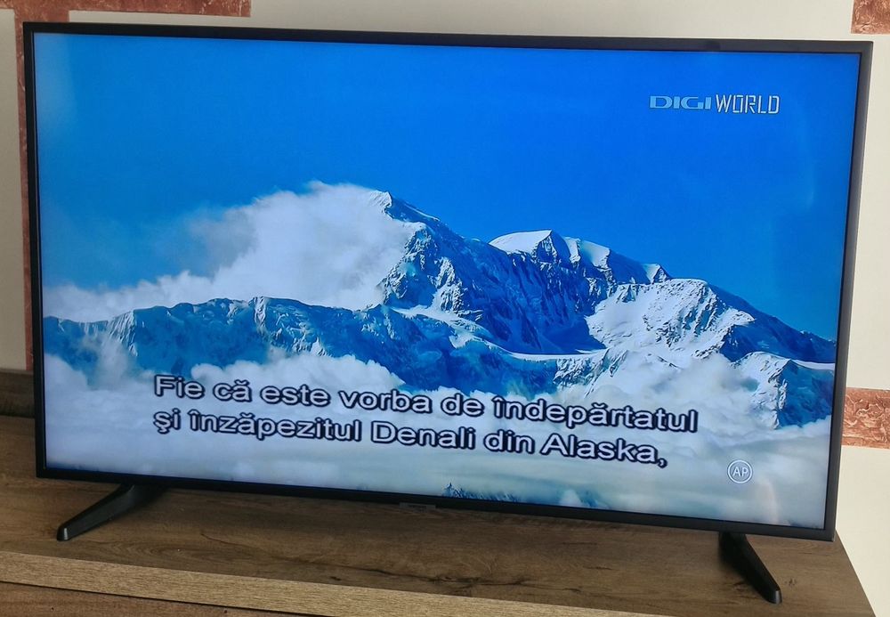 Vand tv Samsung smart Uhd 4k  108cm