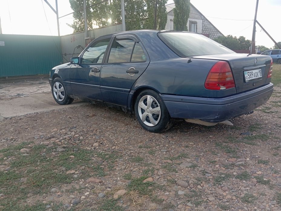 Продам Мерсс с180