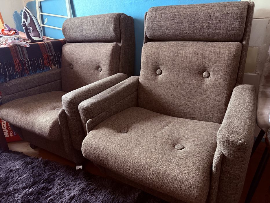 Продам два кресла