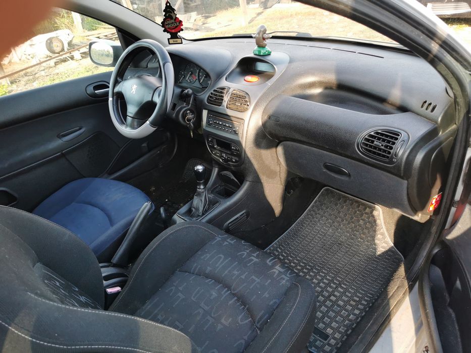 Пежо 206 2.0 HDI На части