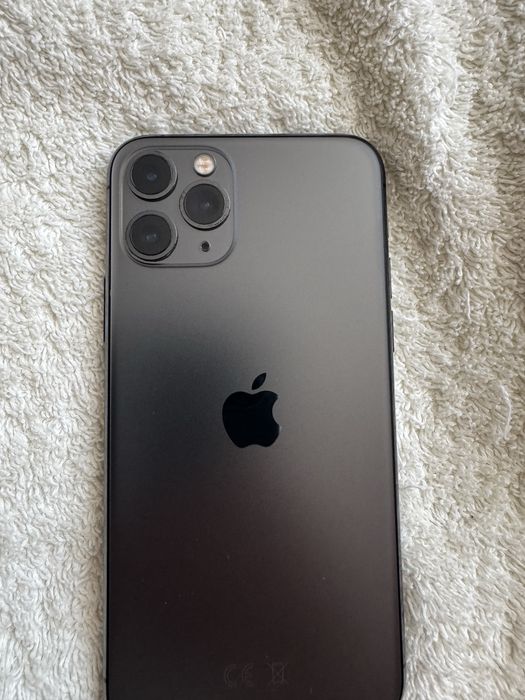 Айфон 11PRO в хорошем состоянии