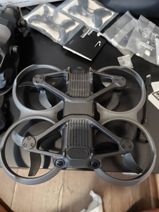 DJI Avata 2 Fly More Combo – Пълен комплект с DJI FPV Remote Controller 3 и оригинална раница