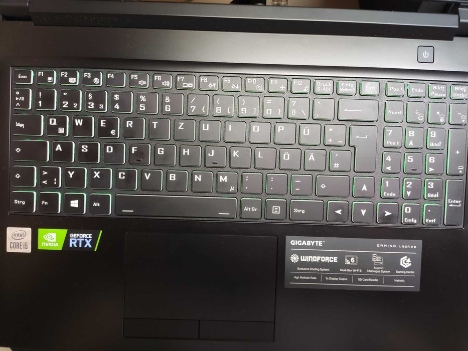 Геймърски лаптоп Gigabyte G5 KC