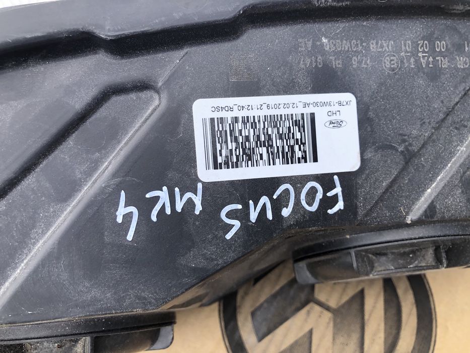 Фар Ford Focus MK4 Led