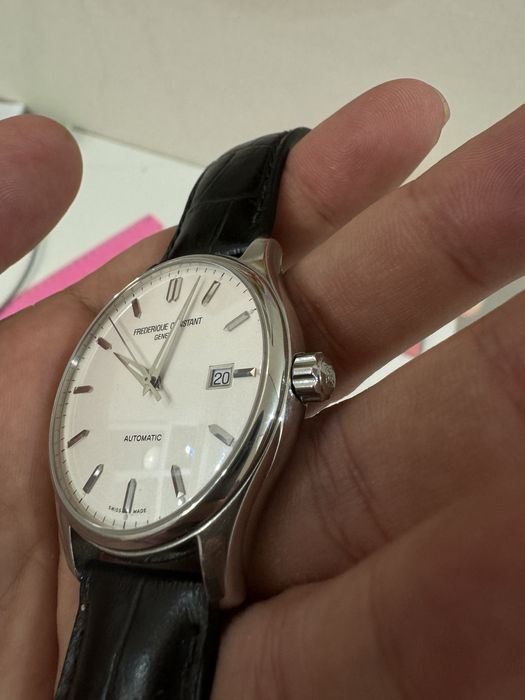 Продам часы Frederique Constant