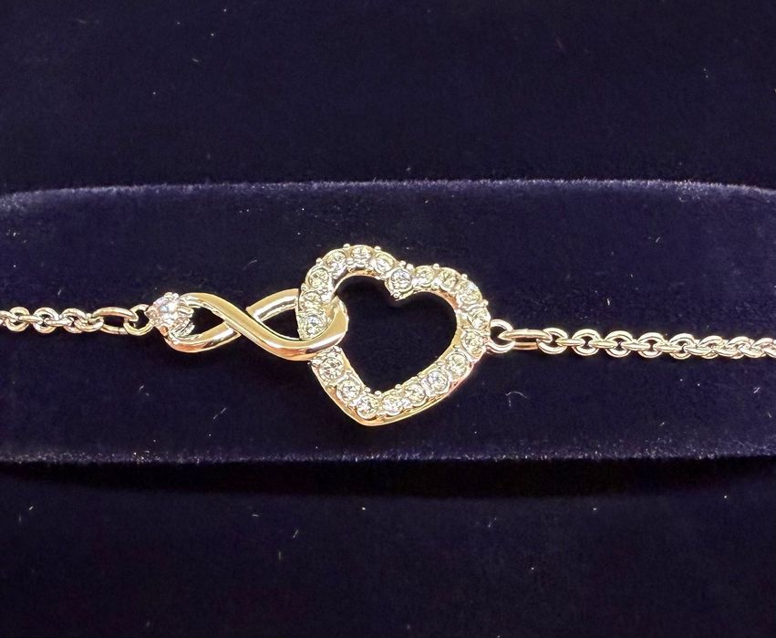 Оригинална гривна SWAROVSKI