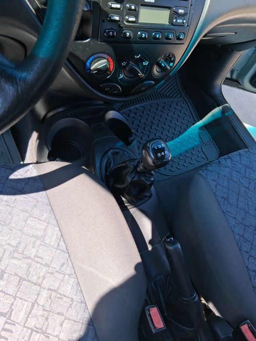 форд фокус дизел супер запазен С НАЙ НАДЕЖНИЯ МОТОР Е НЯМА ЧУПВАНЕ