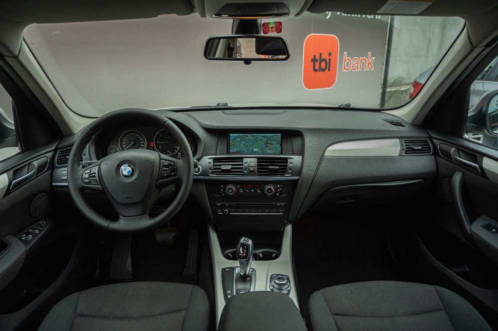 Bmw X3- 2012 - variante - navigatie mare - distributie schimbat / amortizoare/ revizie - senzori parcare - faruri bixenon - proprietar - jante aliaj