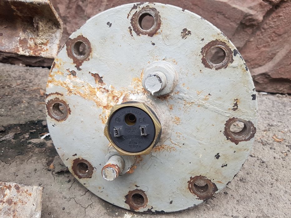 Продам электро. Болер.