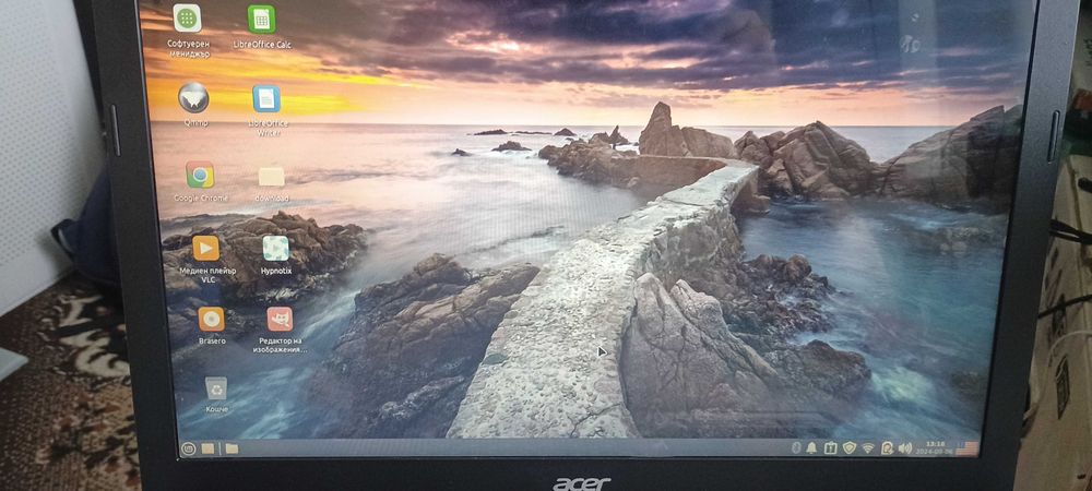 Лаптоп Aser E15    E5-521G-4805