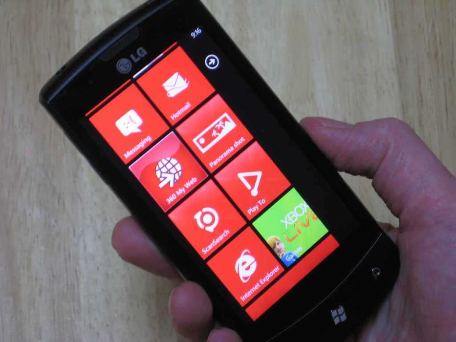 Телефон LG Optimus 7 Windows Phone