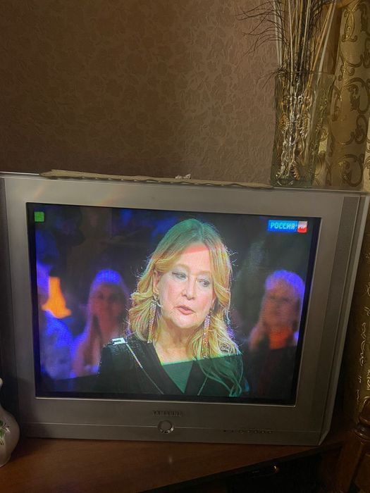 Телевизор самсунг