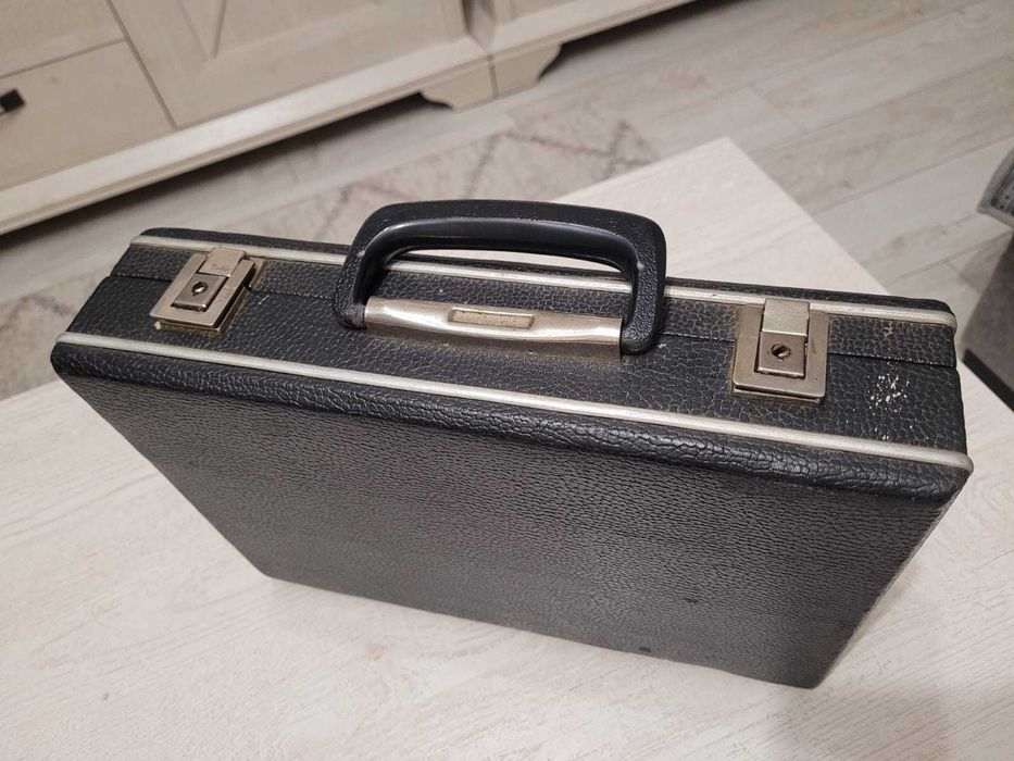 Diplomat vintage, perioada comunista