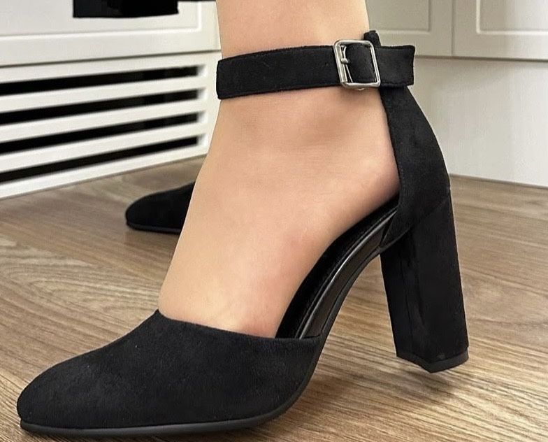 Продам обувь срочно