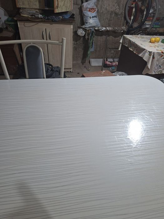 Продам стол и стулья