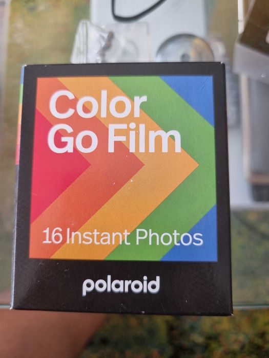 Продавам две кутии филм за Polaroid Go