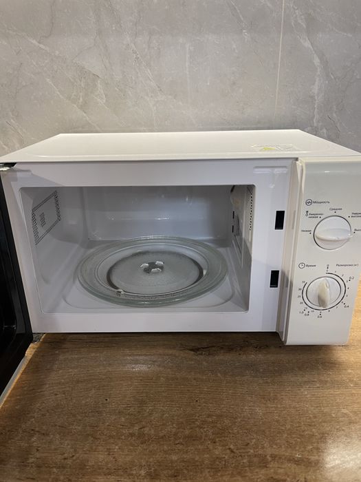 Микроволновка продам