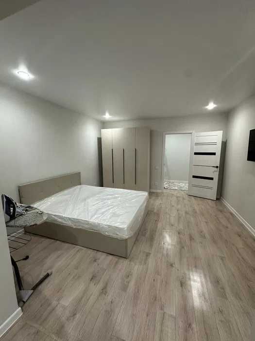 Сдается 2х комнатная квартира в Чиланзарском районе срочно!!!