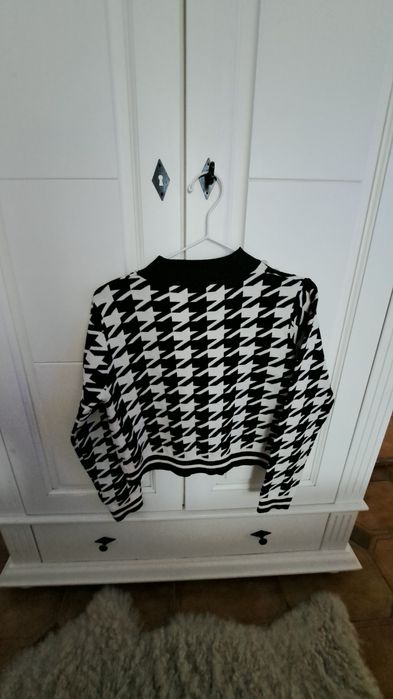 Pulover ( + 2 Blugi ) pret lot